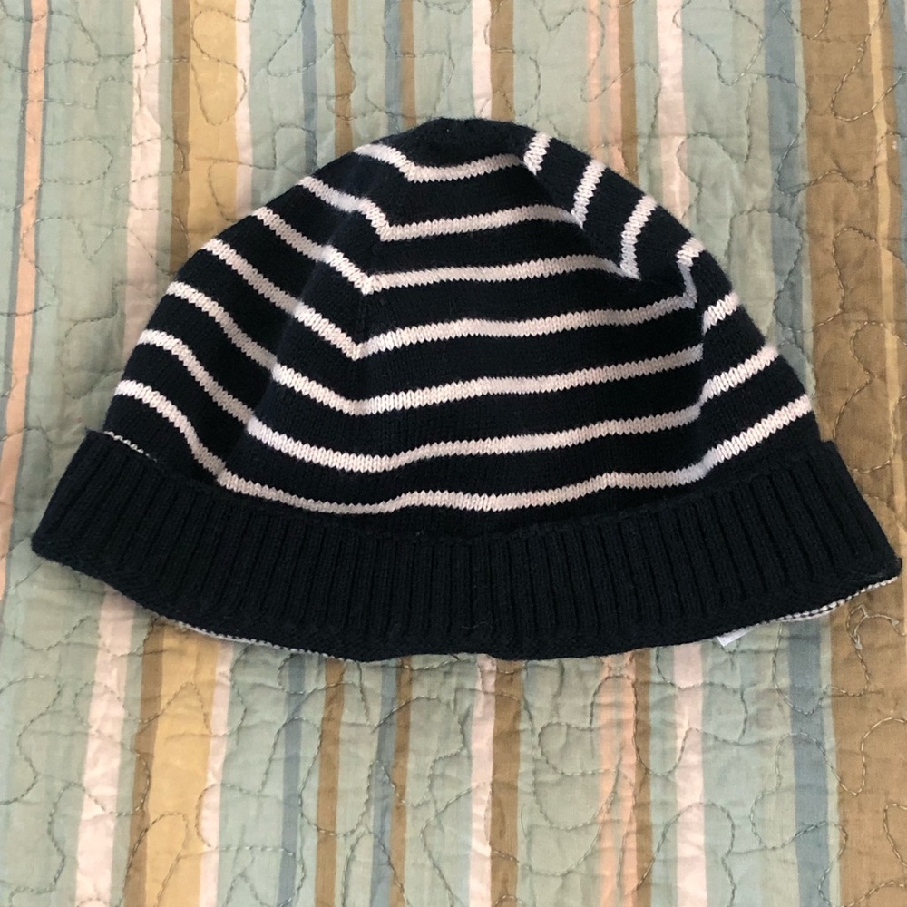 H&M child’s beanie